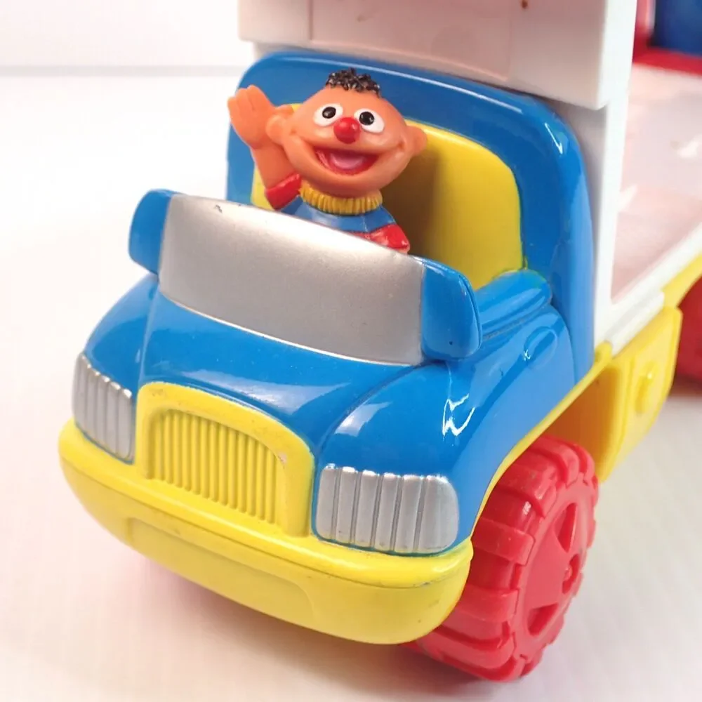 Vintage Tyco Matchbox Sesame Street Car Hauler Ernie Driver 1997